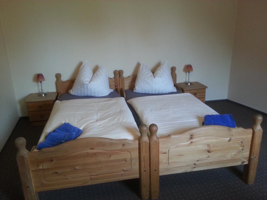 Hotel Deutsches Haus Francop Хамбург Стая снимка