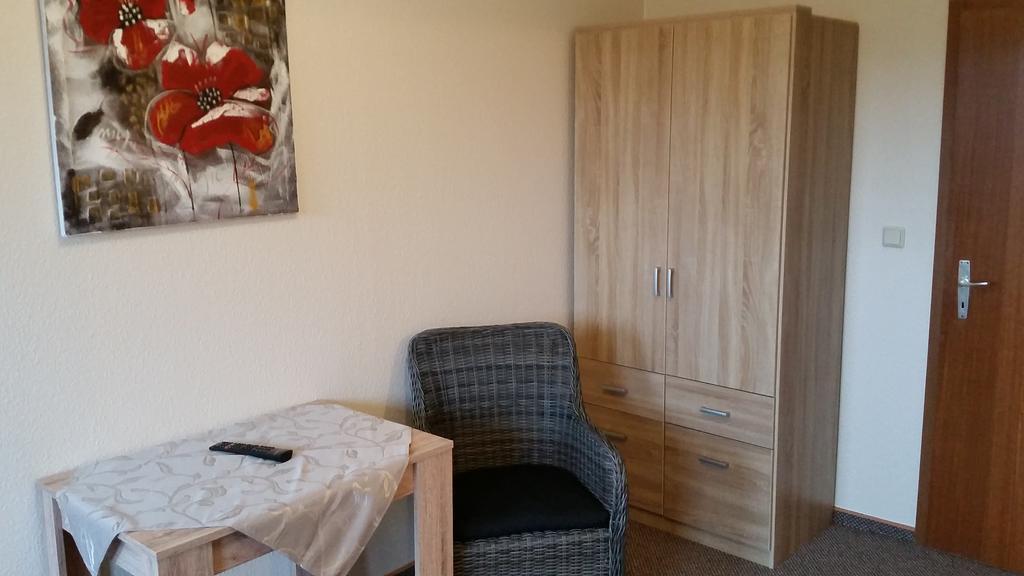 Hotel Deutsches Haus Francop Хамбург Екстериор снимка