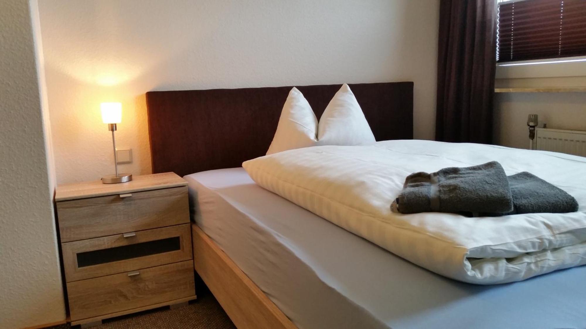 Hotel Deutsches Haus Francop Хамбург Екстериор снимка