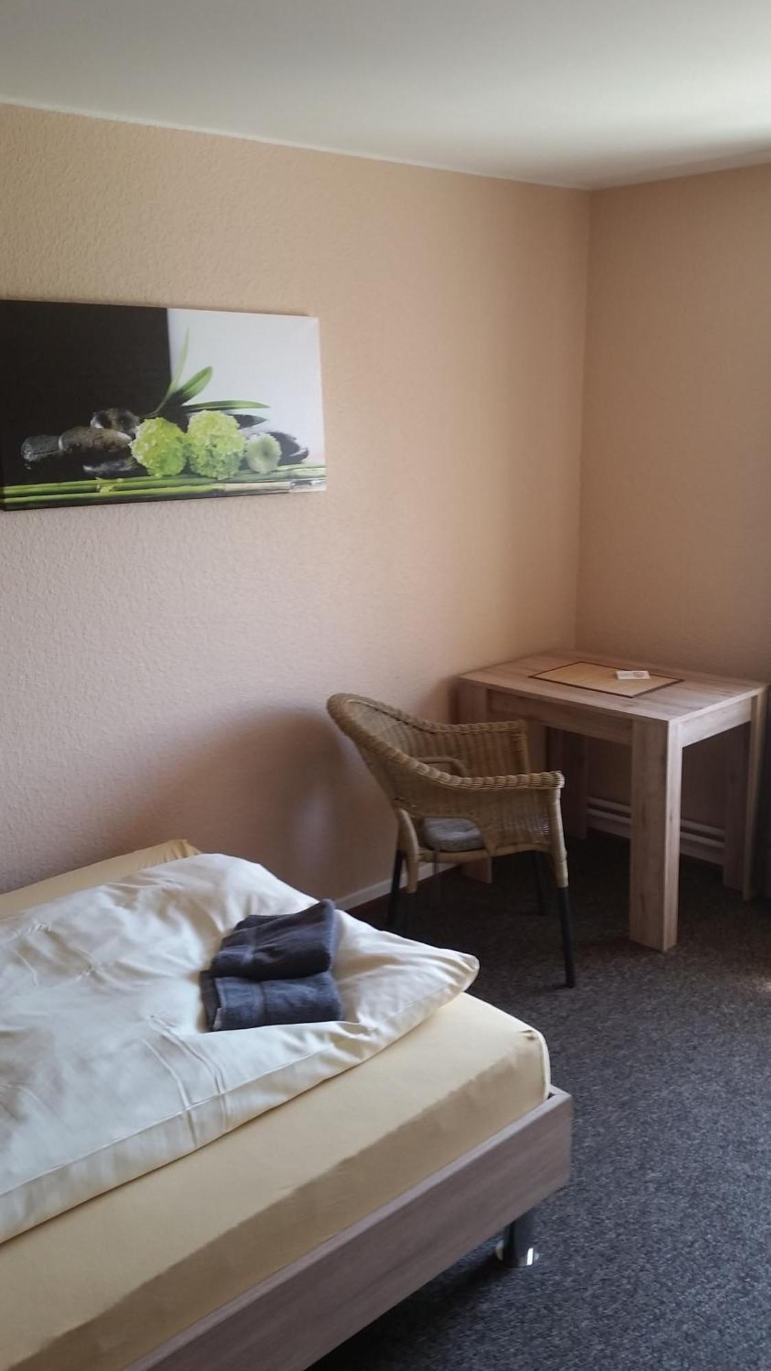 Hotel Deutsches Haus Francop Хамбург Екстериор снимка