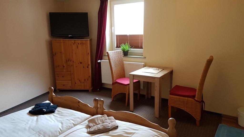 Hotel Deutsches Haus Francop Хамбург Екстериор снимка