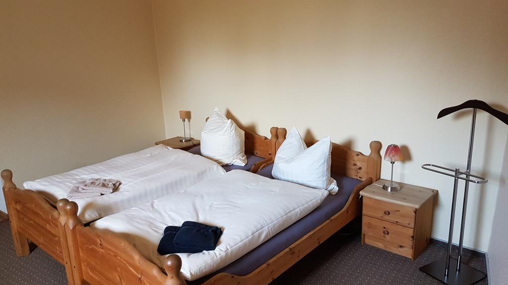 Hotel Deutsches Haus Francop Хамбург Екстериор снимка